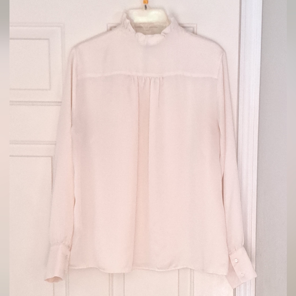 H&M cream ruffle soft silky textured holiday office feminine blouse. Size M. - Picture 6 of 10
